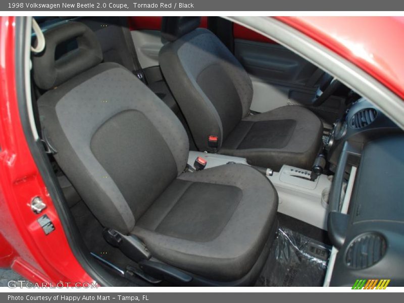 Tornado Red / Black 1998 Volkswagen New Beetle 2.0 Coupe