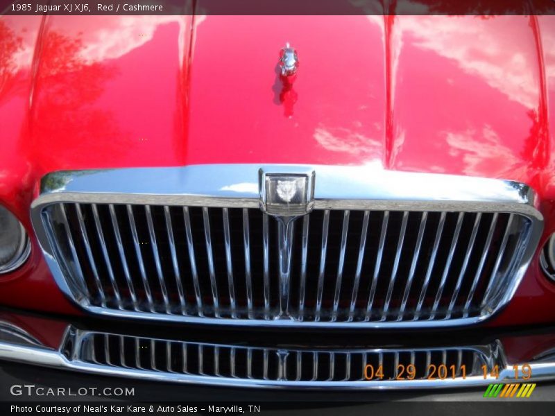 Red / Cashmere 1985 Jaguar XJ XJ6