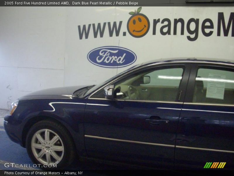 Dark Blue Pearl Metallic / Pebble Beige 2005 Ford Five Hundred Limited AWD