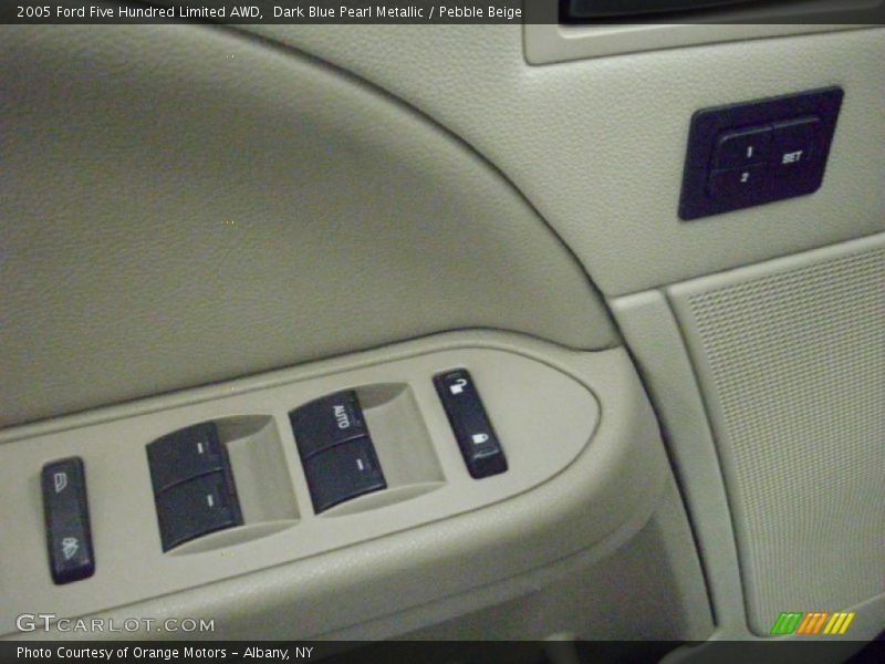 Dark Blue Pearl Metallic / Pebble Beige 2005 Ford Five Hundred Limited AWD