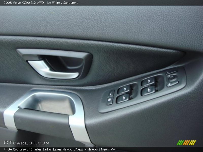 Ice White / Sandstone 2008 Volvo XC90 3.2 AWD