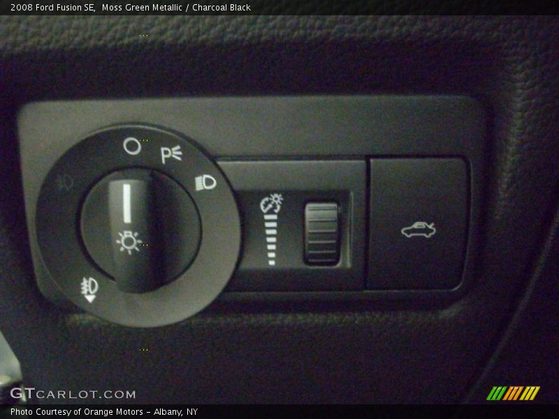 Moss Green Metallic / Charcoal Black 2008 Ford Fusion SE