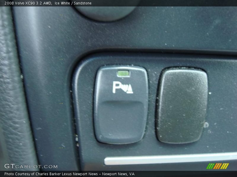 Ice White / Sandstone 2008 Volvo XC90 3.2 AWD