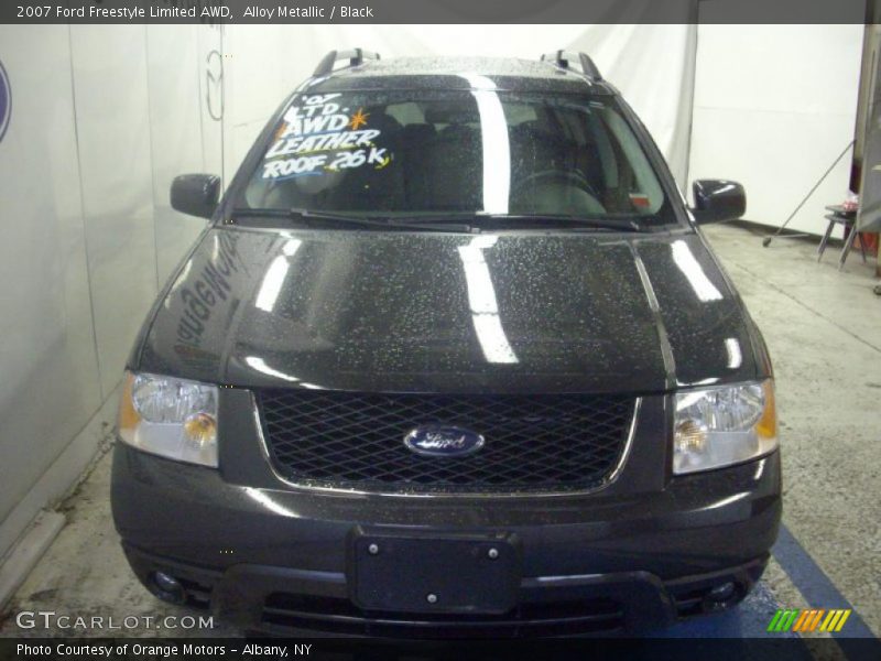 Alloy Metallic / Black 2007 Ford Freestyle Limited AWD