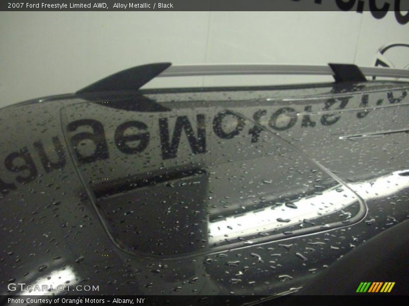 Alloy Metallic / Black 2007 Ford Freestyle Limited AWD