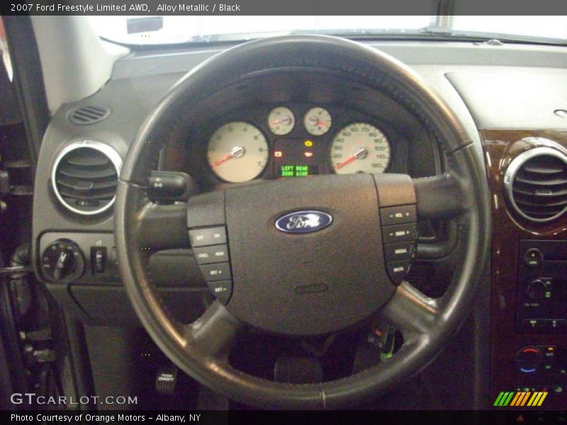 Alloy Metallic / Black 2007 Ford Freestyle Limited AWD