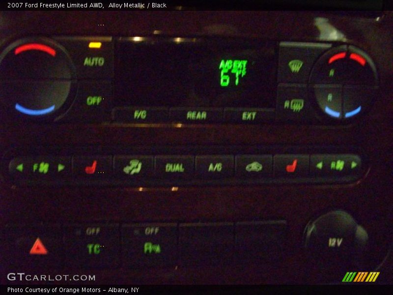 Alloy Metallic / Black 2007 Ford Freestyle Limited AWD