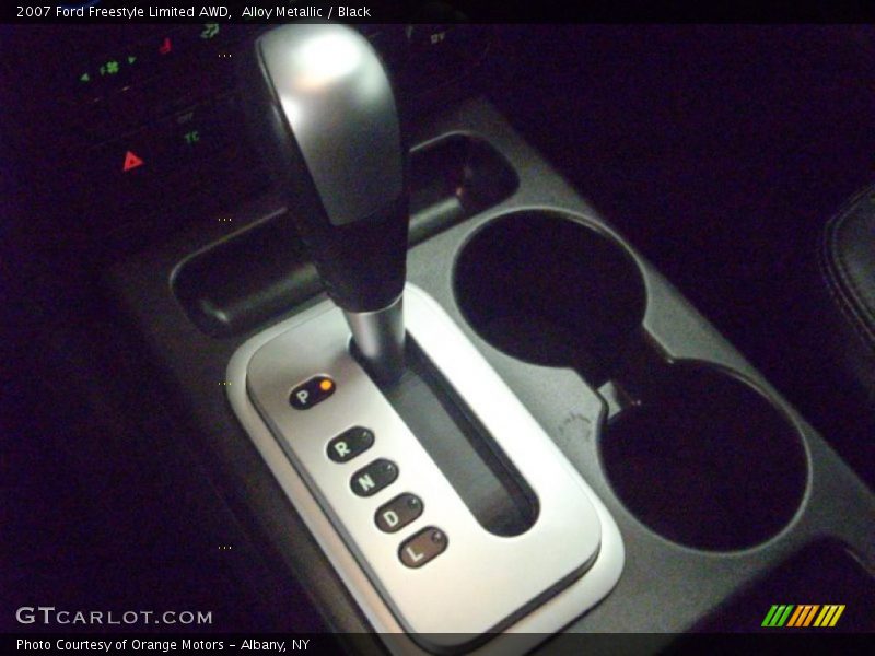 Alloy Metallic / Black 2007 Ford Freestyle Limited AWD