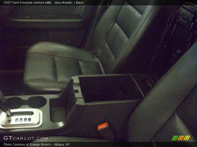 Alloy Metallic / Black 2007 Ford Freestyle Limited AWD