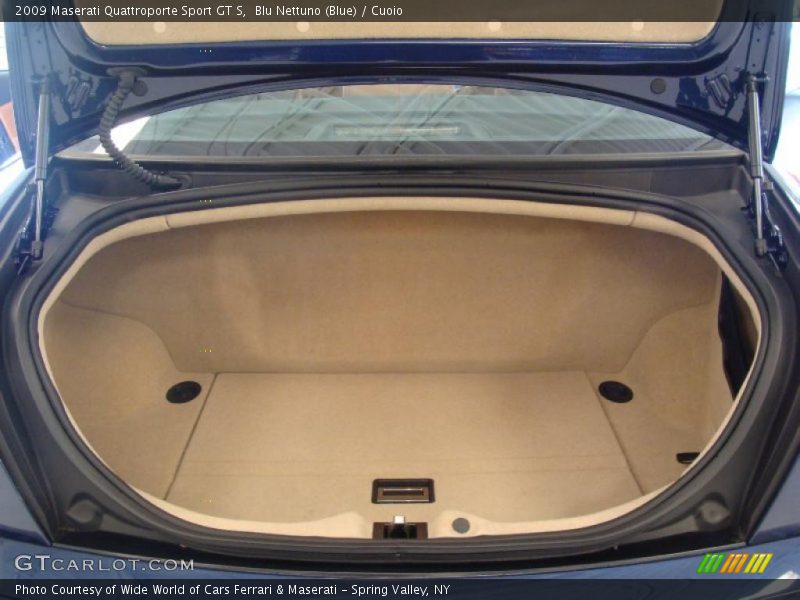  2009 Quattroporte Sport GT S Trunk