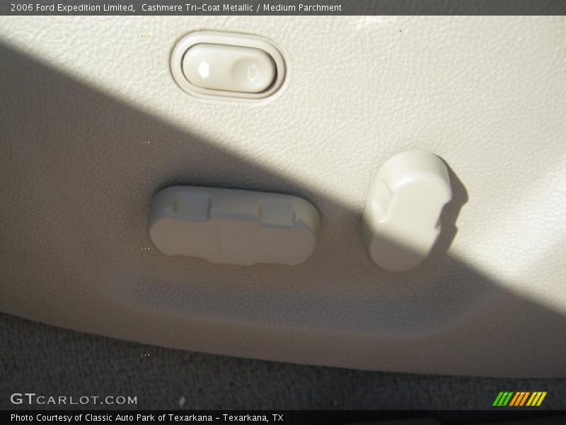 Cashmere Tri-Coat Metallic / Medium Parchment 2006 Ford Expedition Limited