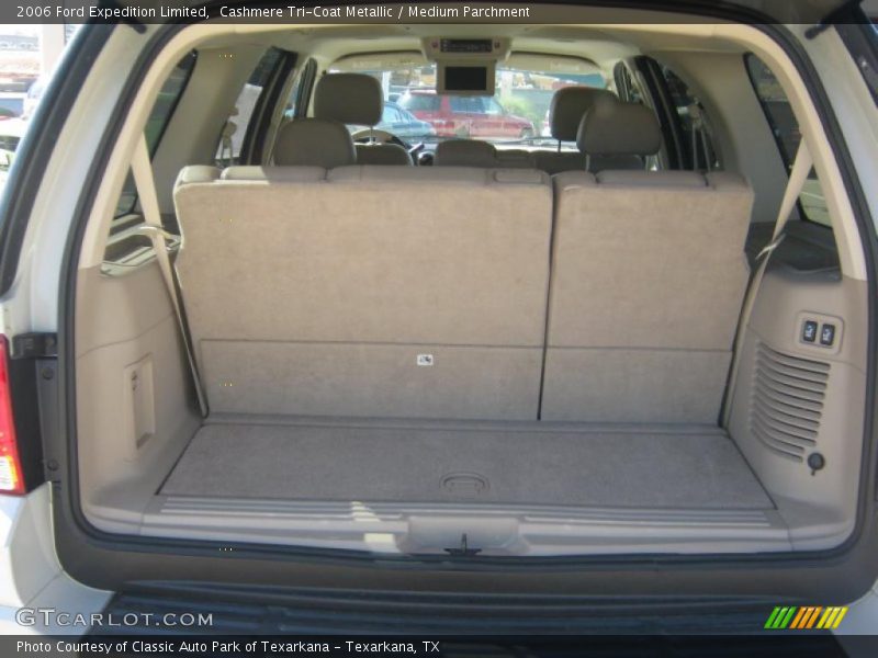 Cashmere Tri-Coat Metallic / Medium Parchment 2006 Ford Expedition Limited