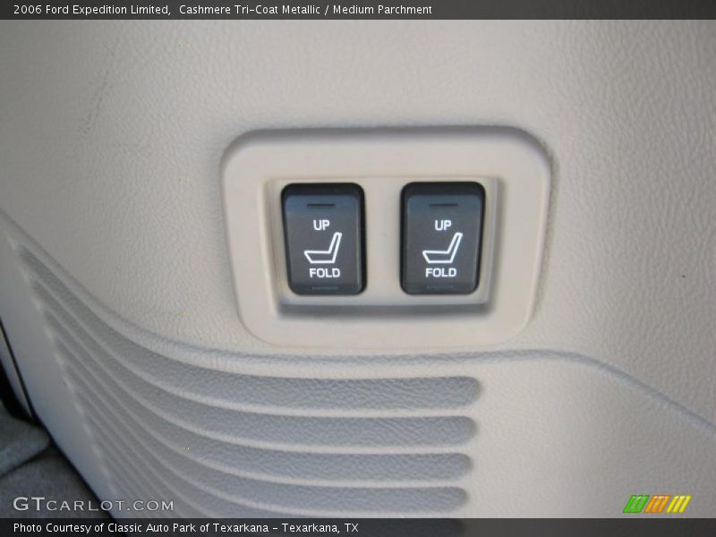 Cashmere Tri-Coat Metallic / Medium Parchment 2006 Ford Expedition Limited