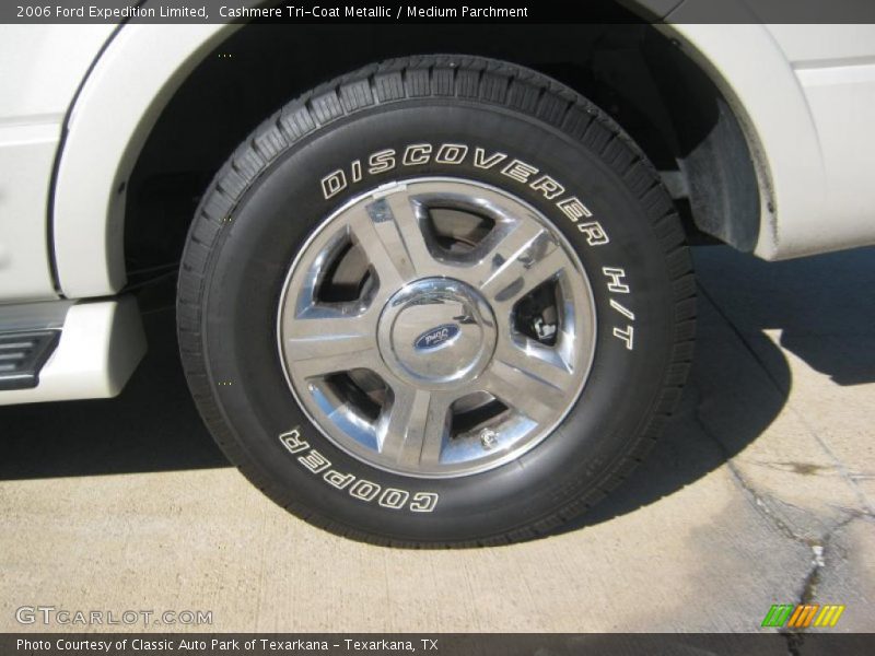 Cashmere Tri-Coat Metallic / Medium Parchment 2006 Ford Expedition Limited