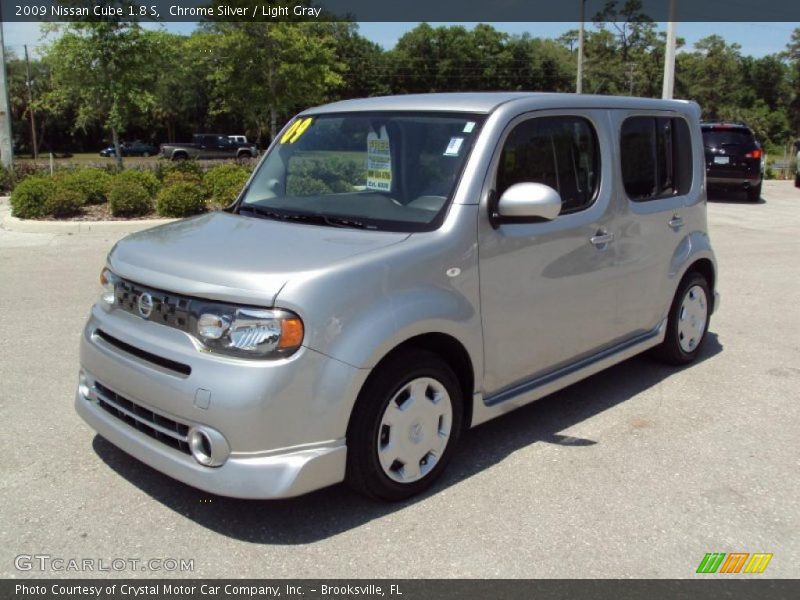 Front 3/4 View of 2009 Cube 1.8 S