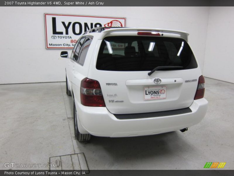 Super White / Ash Gray 2007 Toyota Highlander V6 4WD
