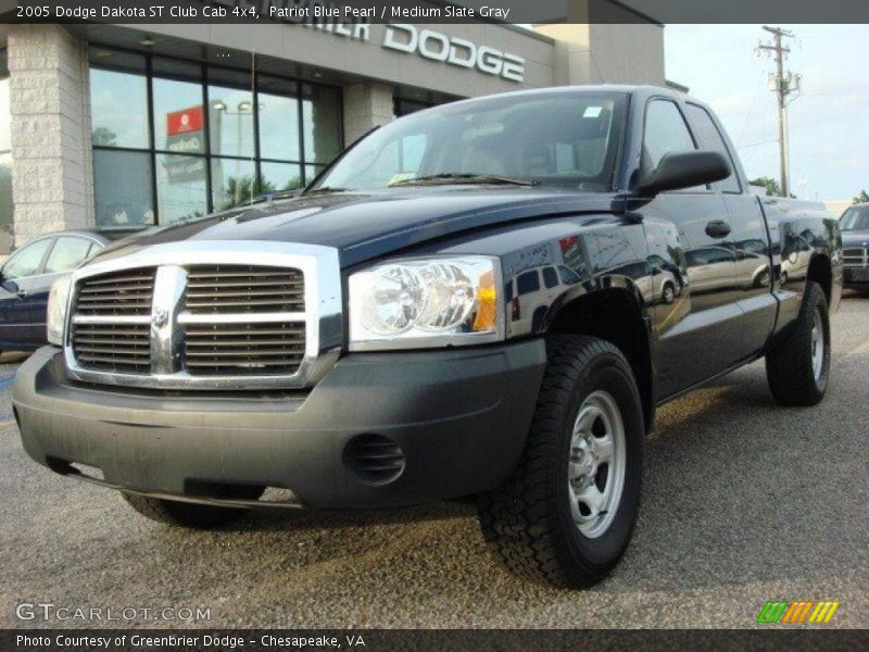 Patriot Blue Pearl / Medium Slate Gray 2005 Dodge Dakota ST Club Cab 4x4