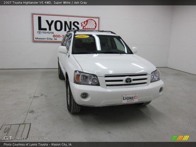 Super White / Ash Gray 2007 Toyota Highlander V6 4WD