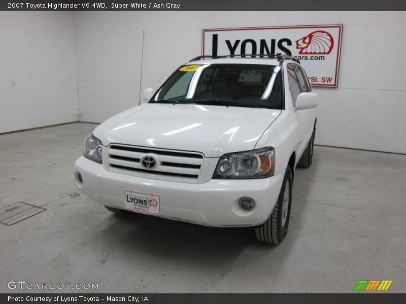 Super White / Ash Gray 2007 Toyota Highlander V6 4WD