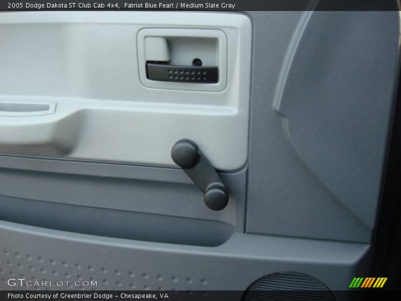 Patriot Blue Pearl / Medium Slate Gray 2005 Dodge Dakota ST Club Cab 4x4