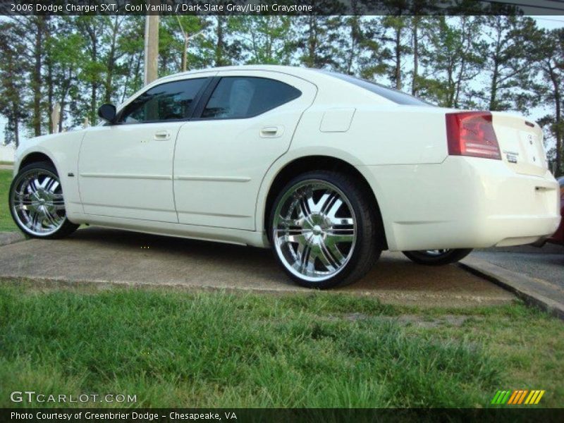 Cool Vanilla / Dark Slate Gray/Light Graystone 2006 Dodge Charger SXT