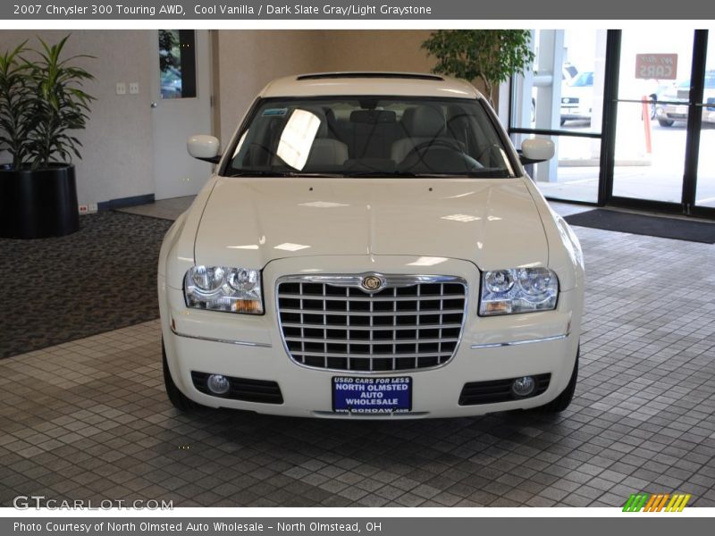 Cool Vanilla / Dark Slate Gray/Light Graystone 2007 Chrysler 300 Touring AWD