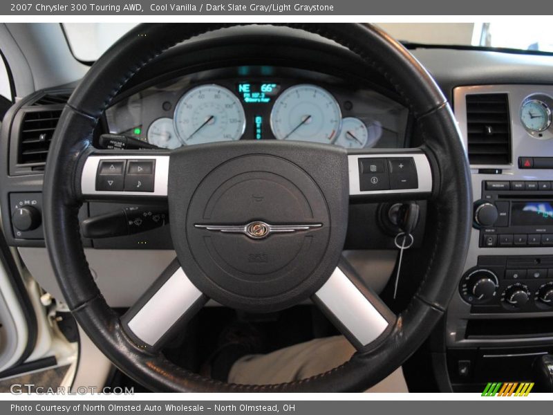  2007 300 Touring AWD Steering Wheel