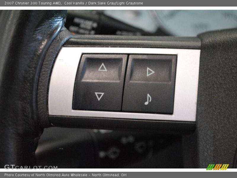 Controls of 2007 300 Touring AWD