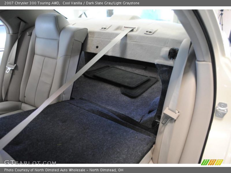 Cool Vanilla / Dark Slate Gray/Light Graystone 2007 Chrysler 300 Touring AWD