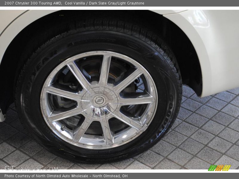  2007 300 Touring AWD Wheel