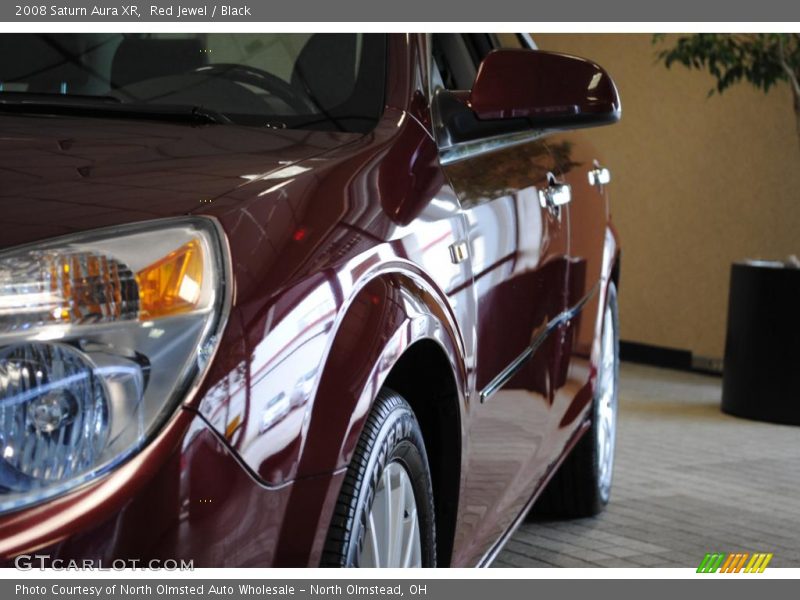 Red Jewel / Black 2008 Saturn Aura XR
