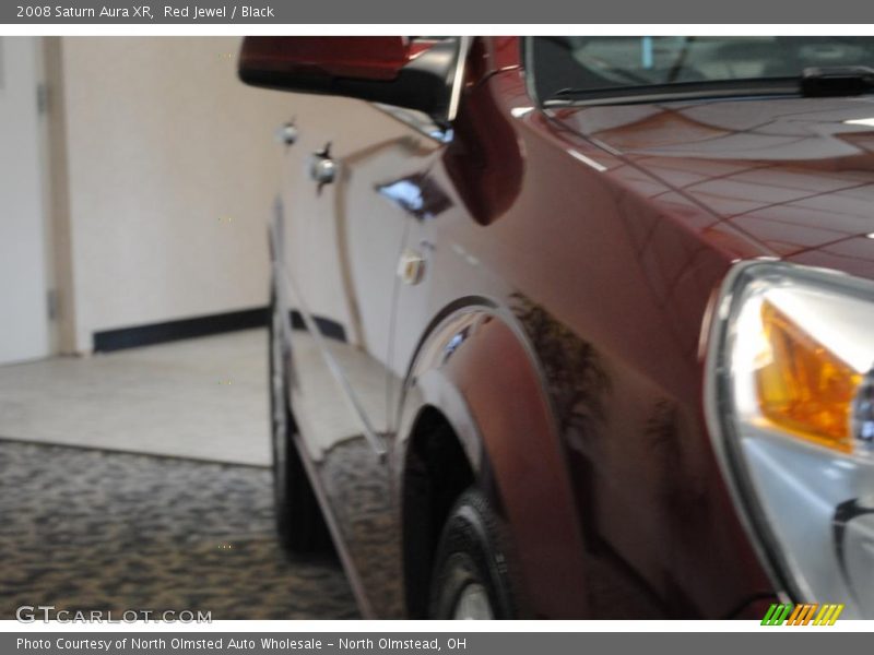 Red Jewel / Black 2008 Saturn Aura XR
