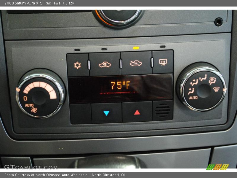 Red Jewel / Black 2008 Saturn Aura XR