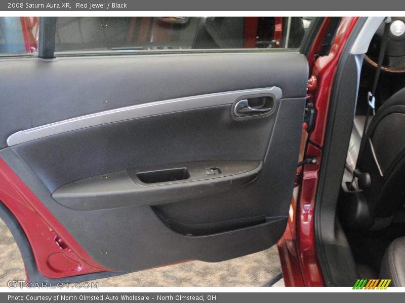 Red Jewel / Black 2008 Saturn Aura XR