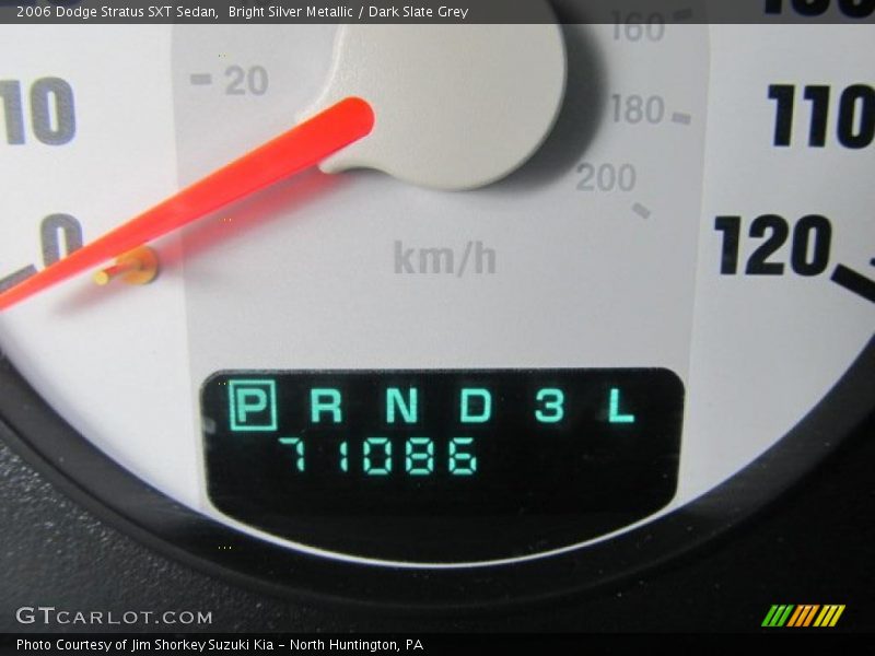 Bright Silver Metallic / Dark Slate Grey 2006 Dodge Stratus SXT Sedan
