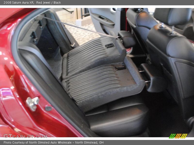 Red Jewel / Black 2008 Saturn Aura XR