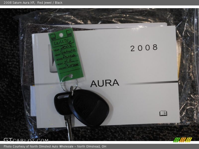 Red Jewel / Black 2008 Saturn Aura XR