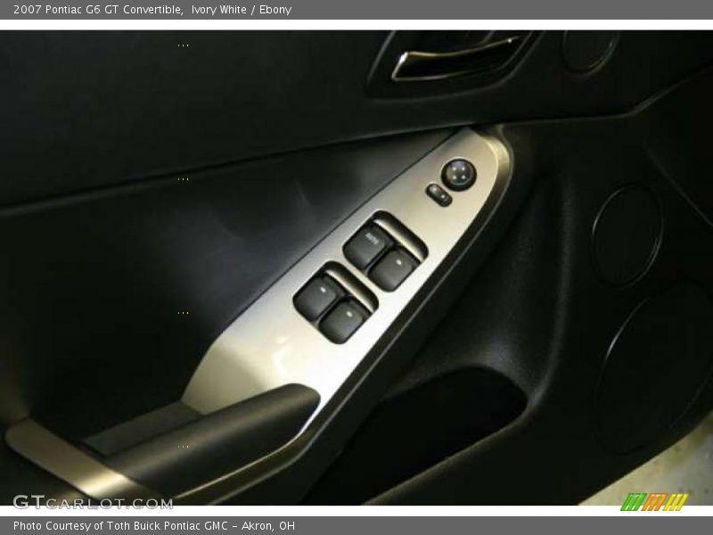 Ivory White / Ebony 2007 Pontiac G6 GT Convertible
