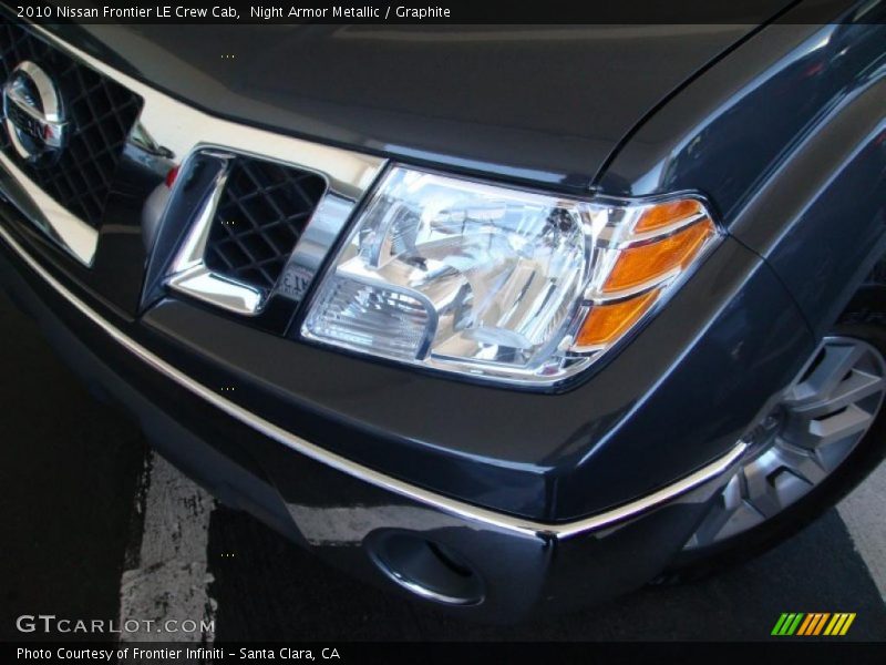 Night Armor Metallic / Graphite 2010 Nissan Frontier LE Crew Cab