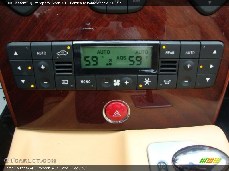Bordeaux Pontevecchio / Cuoio 2006 Maserati Quattroporte Sport GT