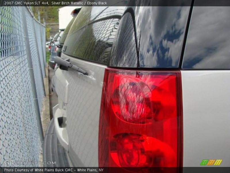 Silver Birch Metallic / Ebony Black 2007 GMC Yukon SLT 4x4