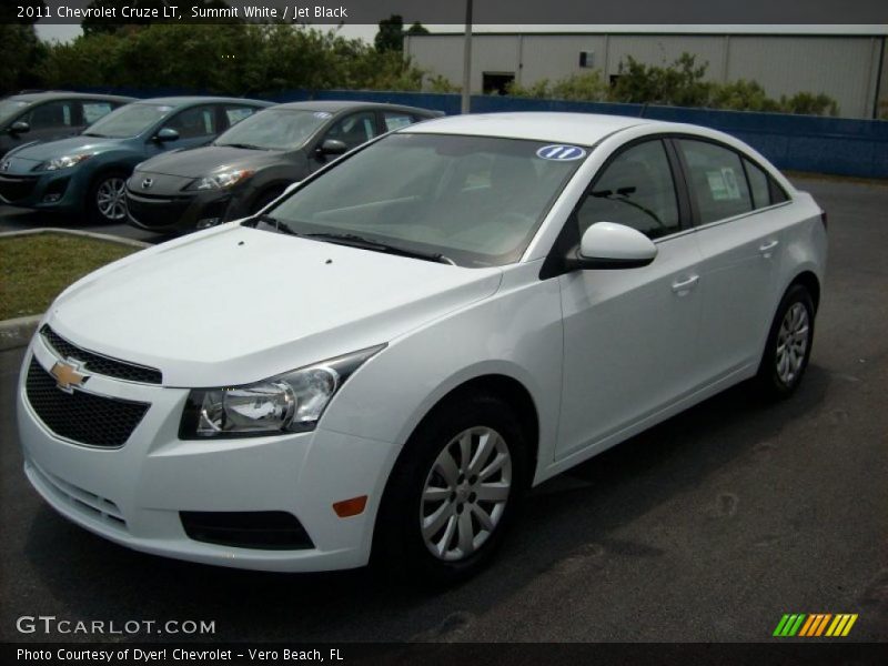 Summit White / Jet Black 2011 Chevrolet Cruze LT