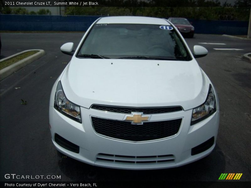 Summit White / Jet Black 2011 Chevrolet Cruze LT