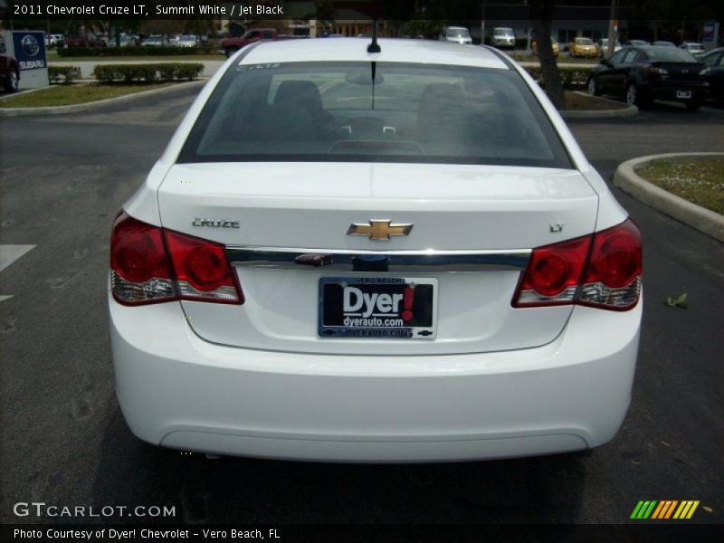 Summit White / Jet Black 2011 Chevrolet Cruze LT