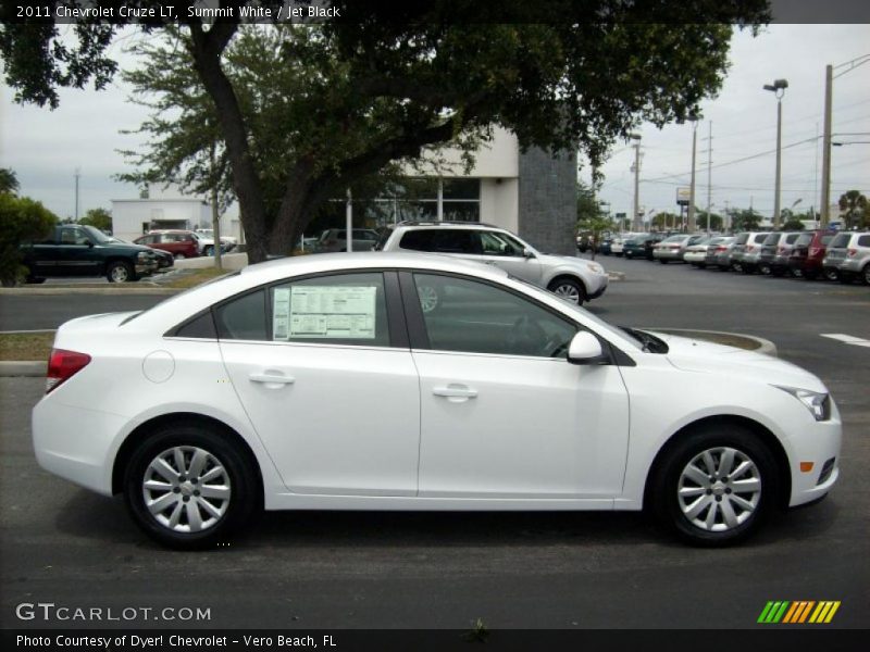 Summit White / Jet Black 2011 Chevrolet Cruze LT
