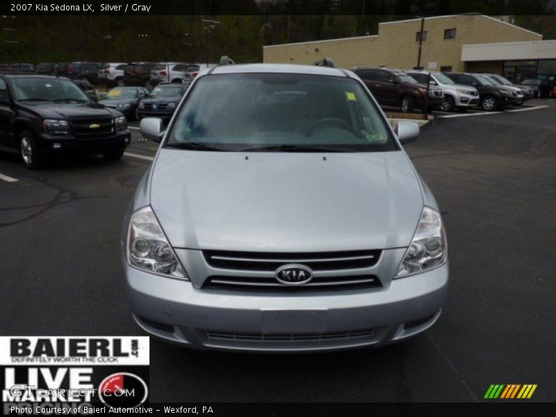 Silver / Gray 2007 Kia Sedona LX