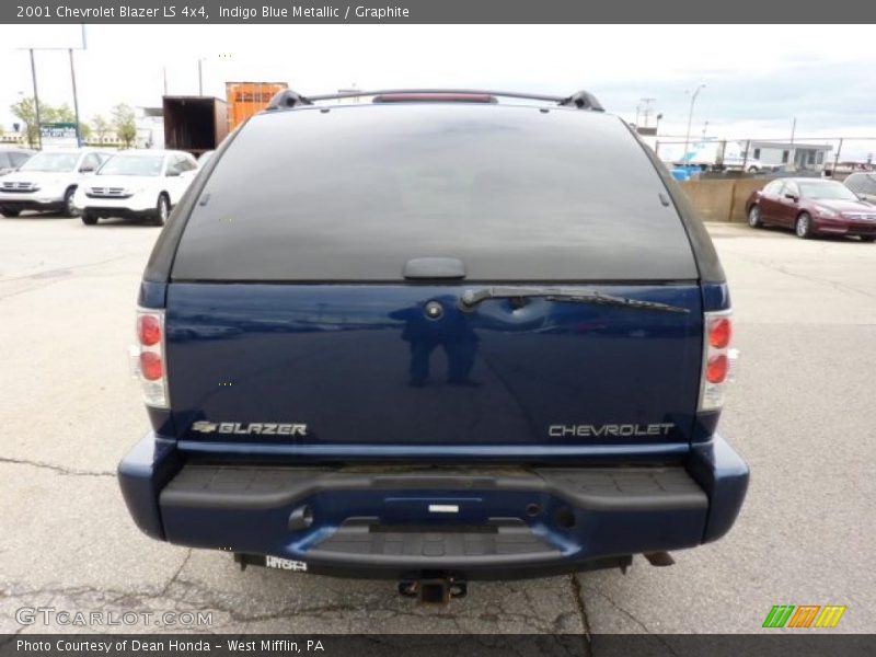 Indigo Blue Metallic / Graphite 2001 Chevrolet Blazer LS 4x4