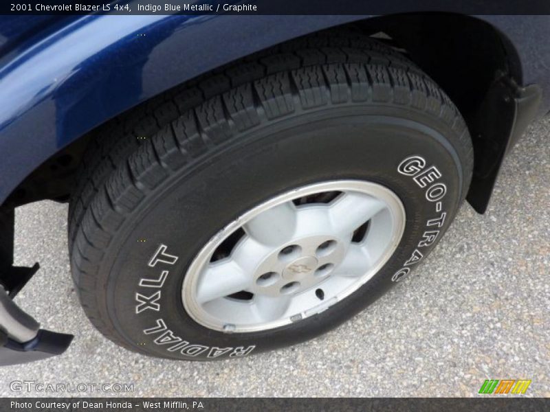 Indigo Blue Metallic / Graphite 2001 Chevrolet Blazer LS 4x4