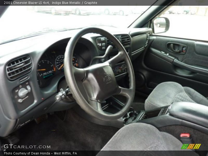 Graphite Interior - 2001 Blazer LS 4x4 