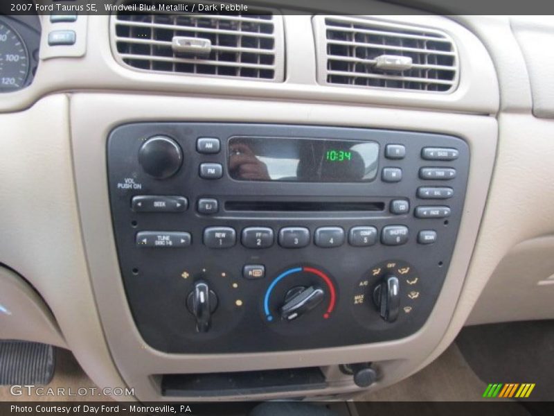 Controls of 2007 Taurus SE